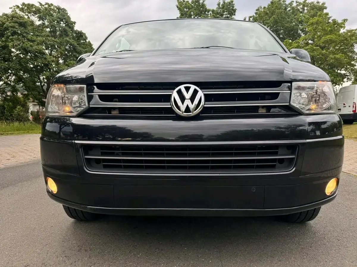 Gebraucht VW Caravelle S 140 PS (102 kW) 2012 Schwarz Van