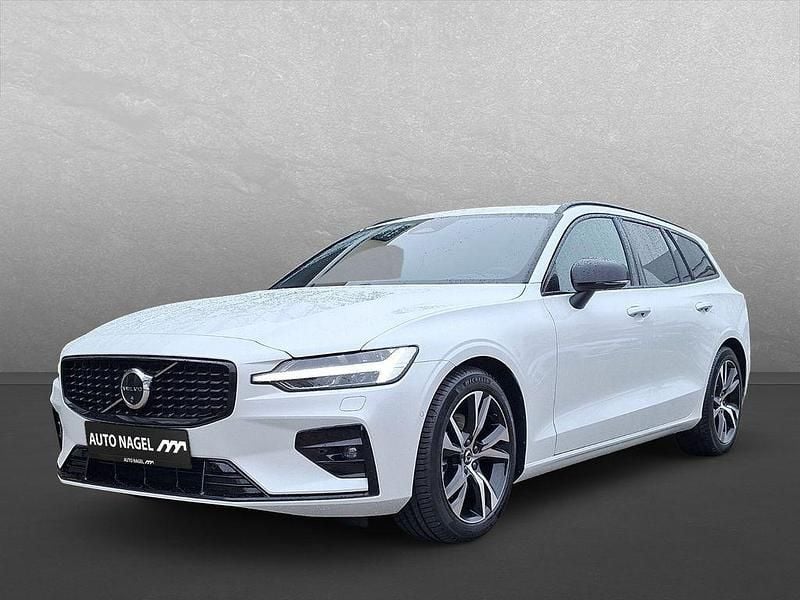 Gebraucht Volvo V60 Plus 197 PS (144 kW) 2025 Weiß Kombi