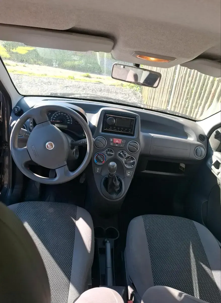Używany Fiat Panda 54 KM (39 kW) 2008 Czarny Hatchback