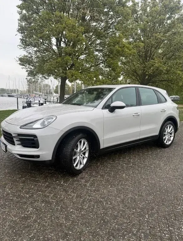 Gebraucht Porsche Cayenne 340 PS (250 kW) 2022 Grau SUV