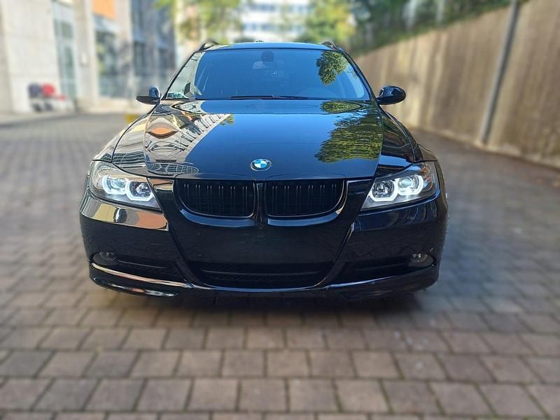 Schwarz Gebraucht 2008 BMW 320 M Performance Kombi | 3.800 € (Fairer Preis) - Bild 1/4