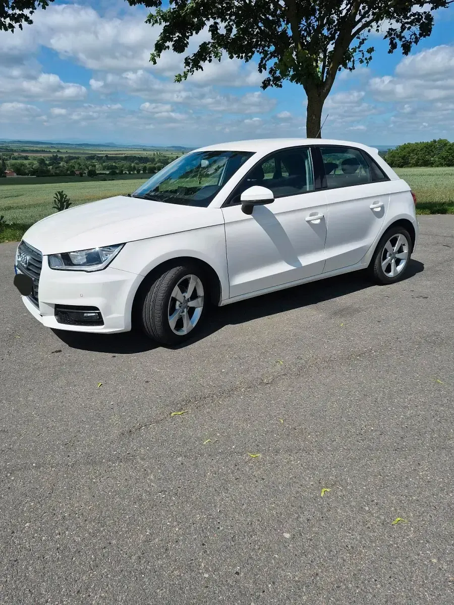 Gebraucht Audi A1 Sportback 82 PS (60 kW) 2018 Weiß Kleinwagen