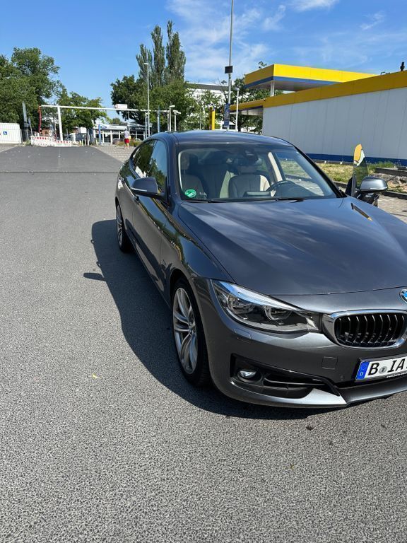 Schwarz Gebraucht 2016 BMW 320 Gran Turismo Performance Limousine | 19.200 € (Fairer Preis) - Bild 1/4