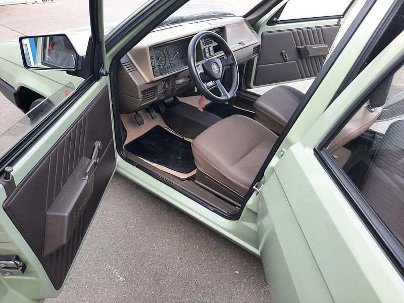 Gebraucht Skoda Favorit 61 PS (44 kW) 1990 Grün Kleinwagen