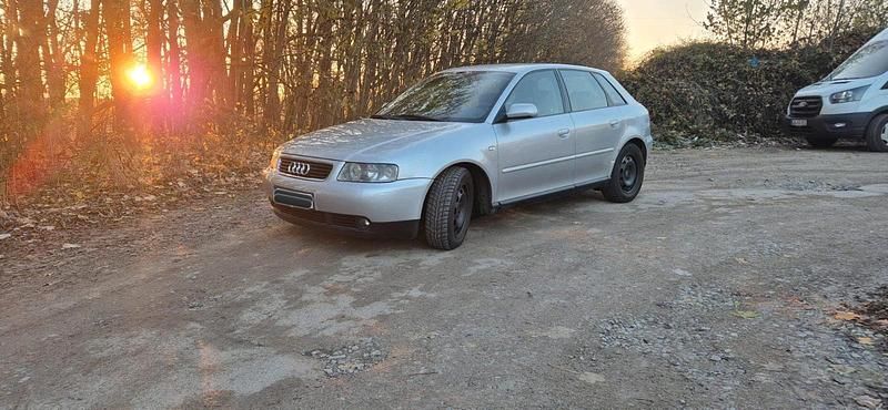 Gebraucht Audi A3 101 PS (74 kW) 2002 Silber Kleinwagen