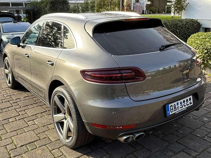 Gebraucht Porsche Macan S 258 PS (189 kW) 2015 Grau SUV