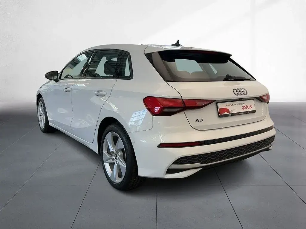 Gebraucht Audi A3 Advanced Plus 150 PS (110 kW) 2025 Gletscherweiß metallic Limousine