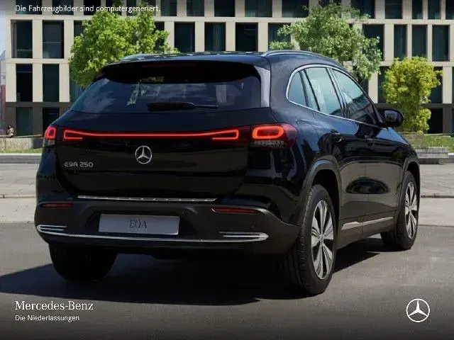 Gebraucht Mercedes EQA250 Progressive 139 kW (190 PS) 2023 Schwarz SUV