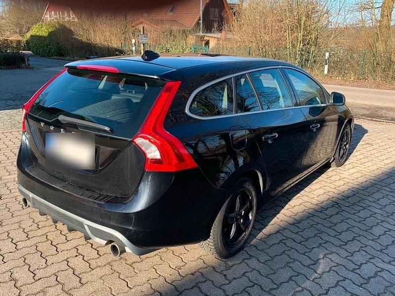 Gebraucht Volvo V60 R-Design 114 PS (83 kW) 2012 Schwarz Kombi