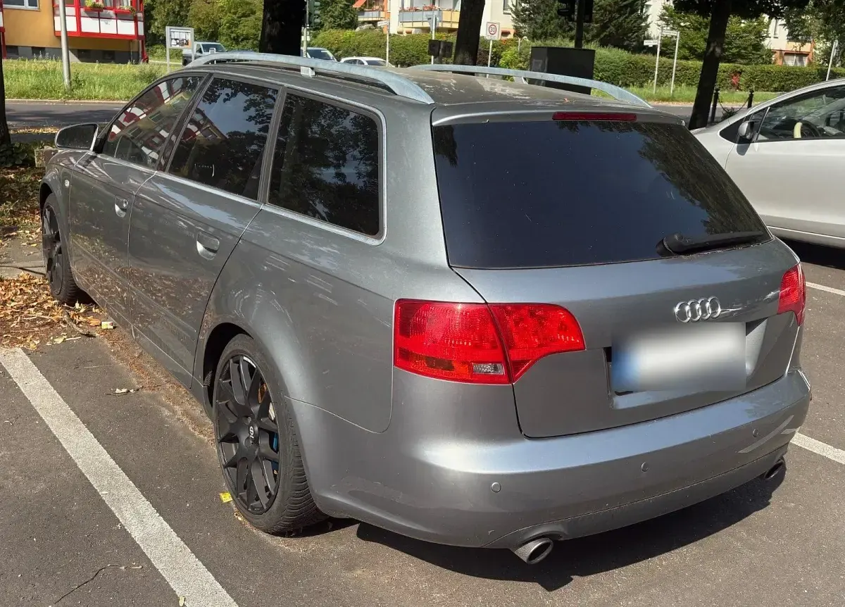 Używany Audi A4 259 KM (190 kW) 2005 Szary Kombi