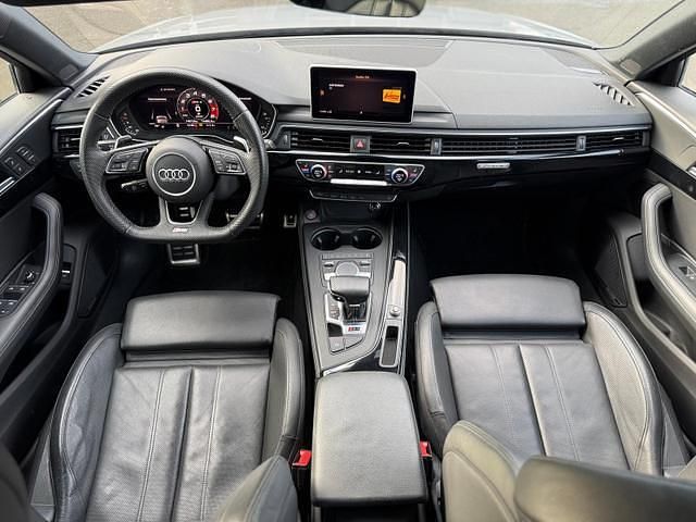 Gebraucht Audi RS4 Ambiente 450 PS (330 kW) 2019 Nardograu nardograu Kombi