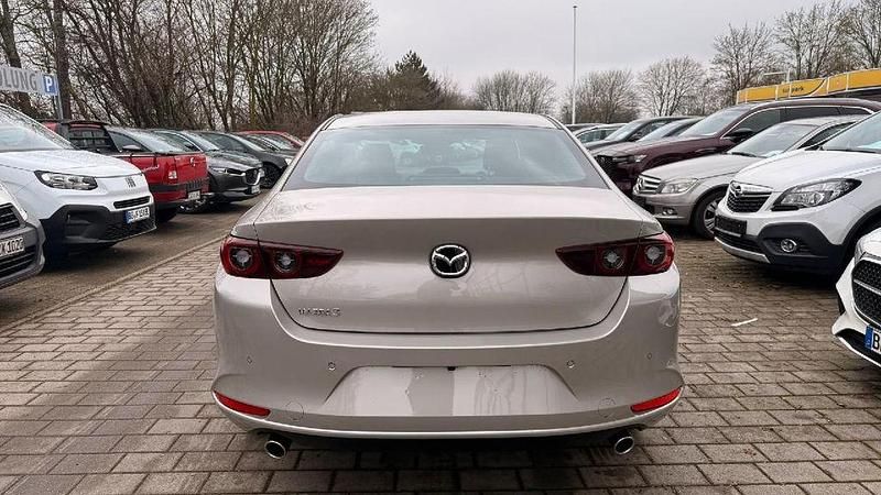 Neu Mazda 3 Exclusive 186 PS (136 kW) 2026 Braun Limousine