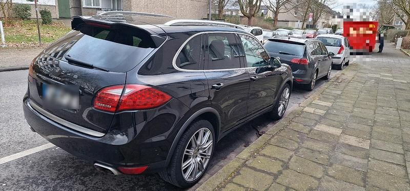 Gebraucht Porsche Cayenne 240 PS (176 kW) 2010 Schwarz SUV