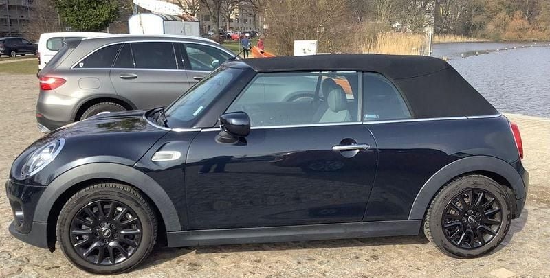 Gebraucht Mini One Cabriolet 102 PS (75 kW) 2020 Schwarz Cabrio