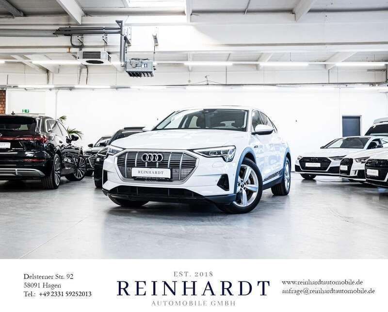 Gletscherweiß metallic Gebraucht 2022 Audi e-tron Sportback Ambiente SUV | 34.220 € - Bild 1/1
