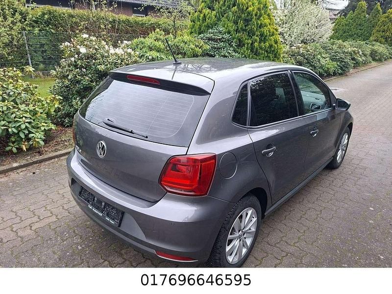 Gebraucht VW Polo Comfortline 75 PS (55 kW) 2014 Grau Kleinwagen