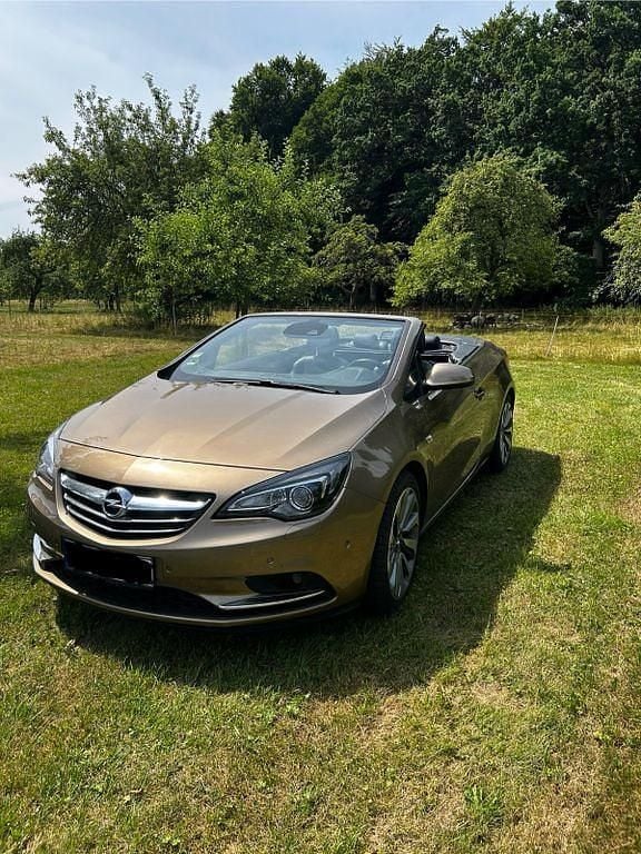 Gold Gebraucht 2013 Opel Cascada Cabrio | 10.699 € (Fairer Preis) - Bild 1/4
