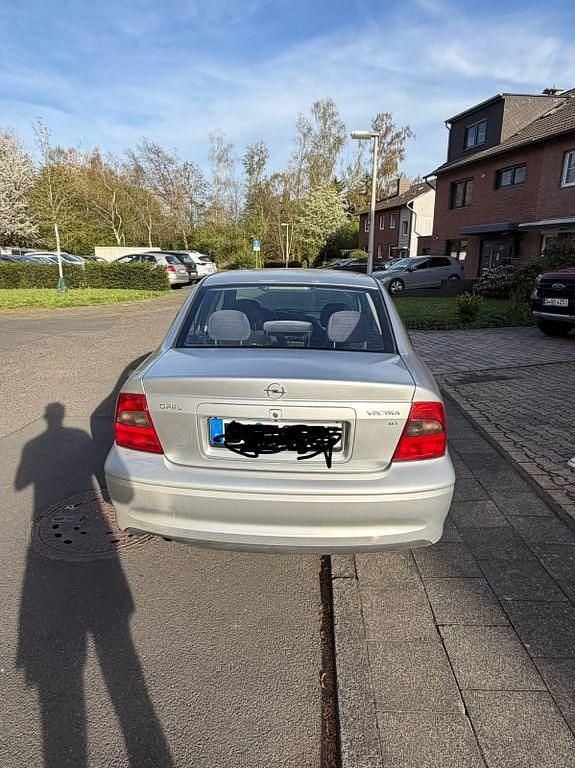 Gebraucht Opel Vectra 125 PS (91 kW) 2000 Silber Limousine