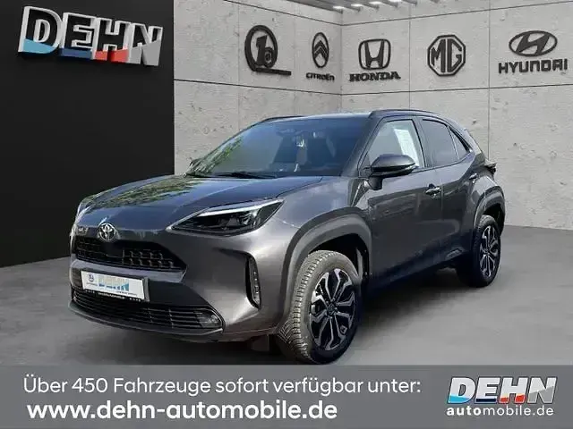 Gebraucht Toyota Yaris Team 131 PS (96 kW) 2025 Grau Kleinwagen