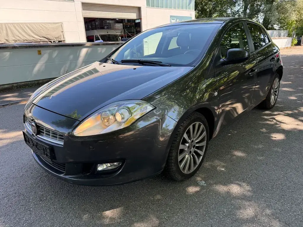 Gebraucht Fiat Bravo Dynamic 120 PS (88 kW) 2007 Grau Kleinwagen