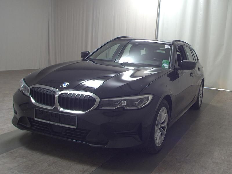 Gebraucht BMW 318 Advantage 150 PS (110 kW) 2022 Schwarz Kombi