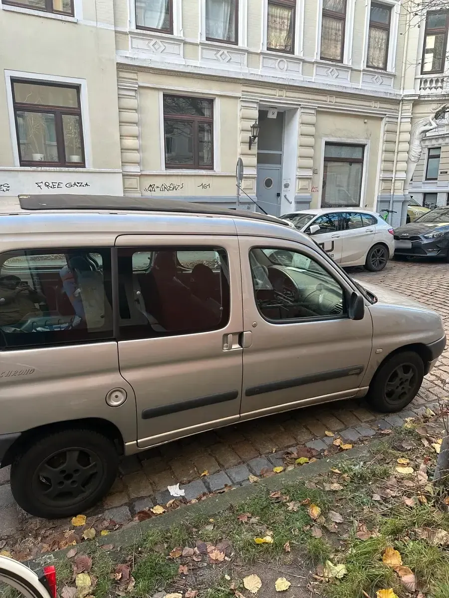 Gebraucht Citroën e-Berlingo 90 PS (66 kW) 2000 Silber Limousine