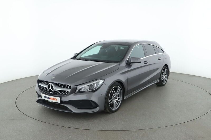 Grau Gebraucht 2019 Mercedes CLA180 Shooting Brake AMG line Kombi | 20.790 € (Fairer Preis) - Bild 1/4