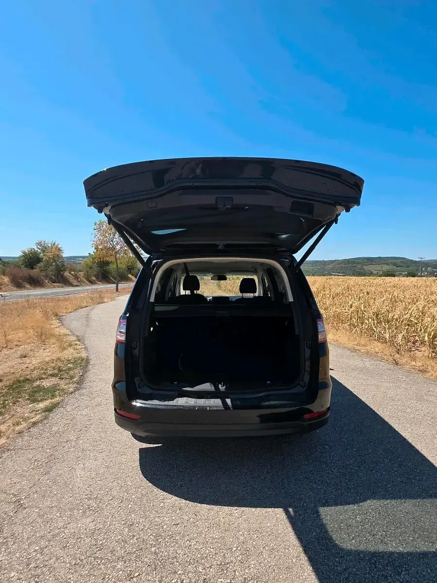 Gebraucht Ford Galaxy 180 PS (132 kW) 2016 Schwarz Van / Kleinbus