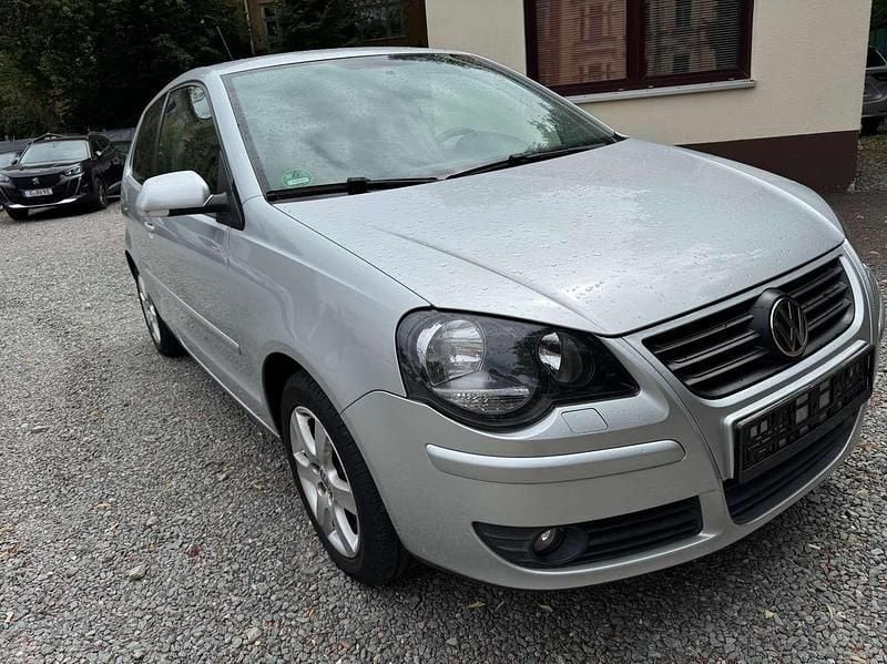 Silber Gebraucht 2008 VW Polo Trendline Limousine | 1.290 € (Superpreis) - Bild 1/4