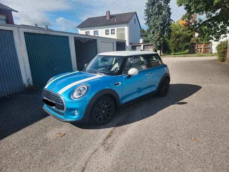 Blau Gebraucht 2018 Mini Cooper D Kleinwagen | 15.999 € (Etwas zu teuer) - Bild 1/4