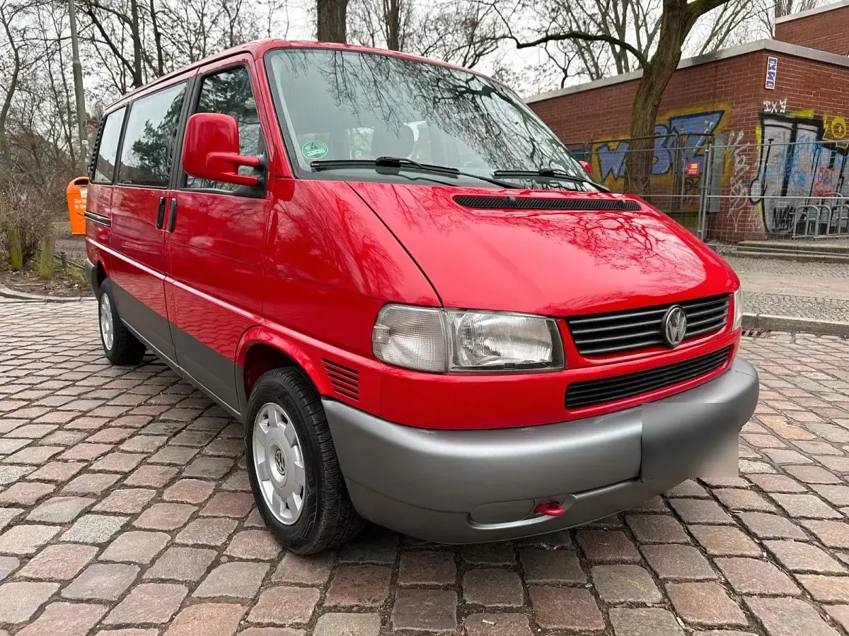Gebraucht VW Multivan 84 PS (61 kW) 1996 Rot Van / Kleinbus
