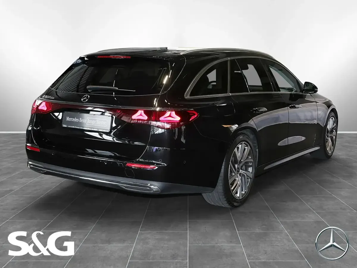 Gebraucht Mercedes E300 Avantgarde 197 PS (144 kW) 2025 Metalliclack obsidianschwarz Kombi