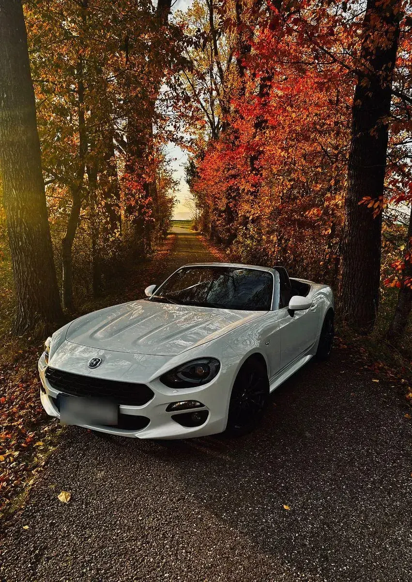 Gebraucht Fiat 124 Spider Lusso 140 PS (102 kW) 2016 Weiß Cabrio