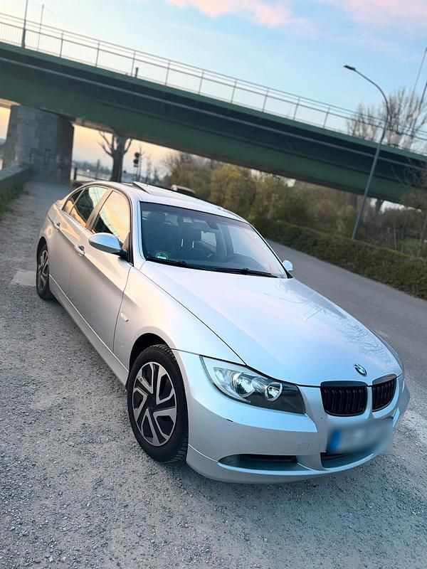 Gebraucht BMW 320 163 PS (119 kW) 2006 Limousine