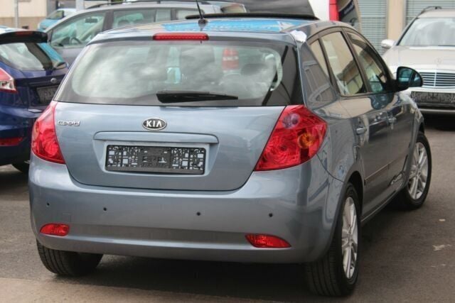 Gebraucht Kia Ceed 122 PS (89 kW) 2007 Blau metallic Kleinwagen