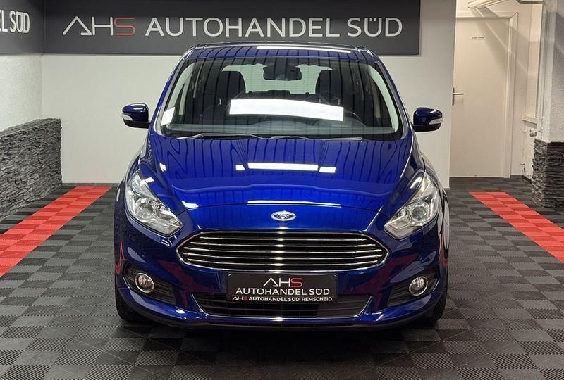 Gebraucht Ford S-MAX Titanium 150 PS (110 kW) 2016 Blau Van / Kleinbus