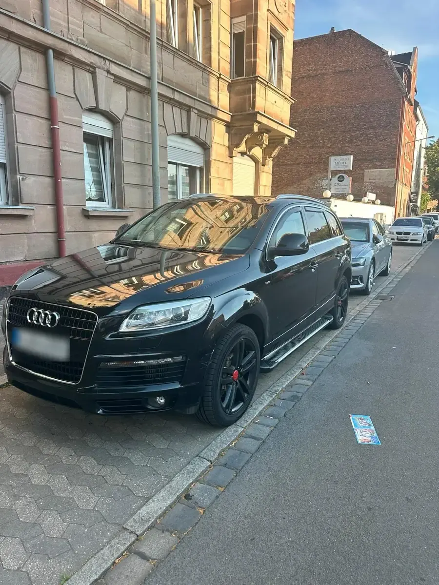Gebraucht Audi Q7 S-Line 233 PS (171 kW) 2026 Schwarz SUV