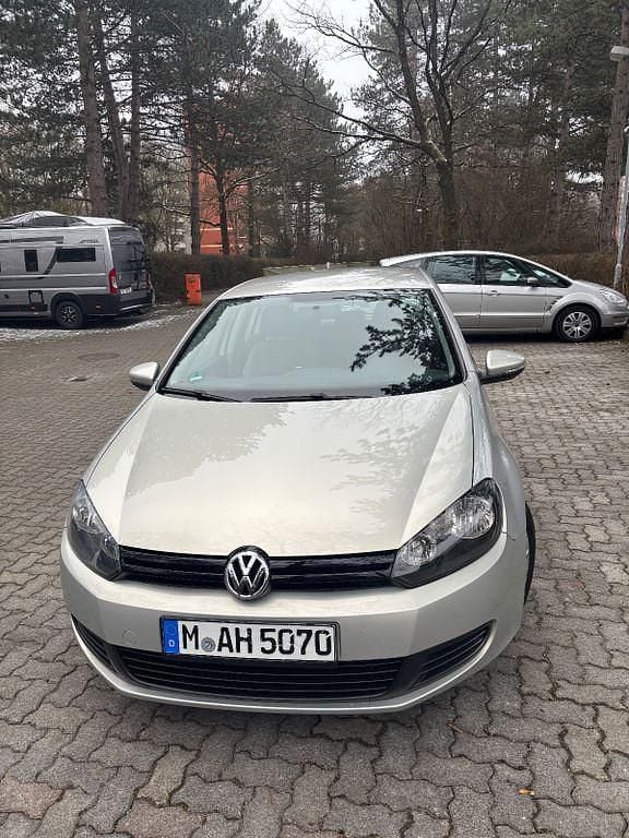 Silber Gebraucht 2009 VW Golf Comfortline Limousine | 4.000 € (Guter Preis) - Bild 1/4