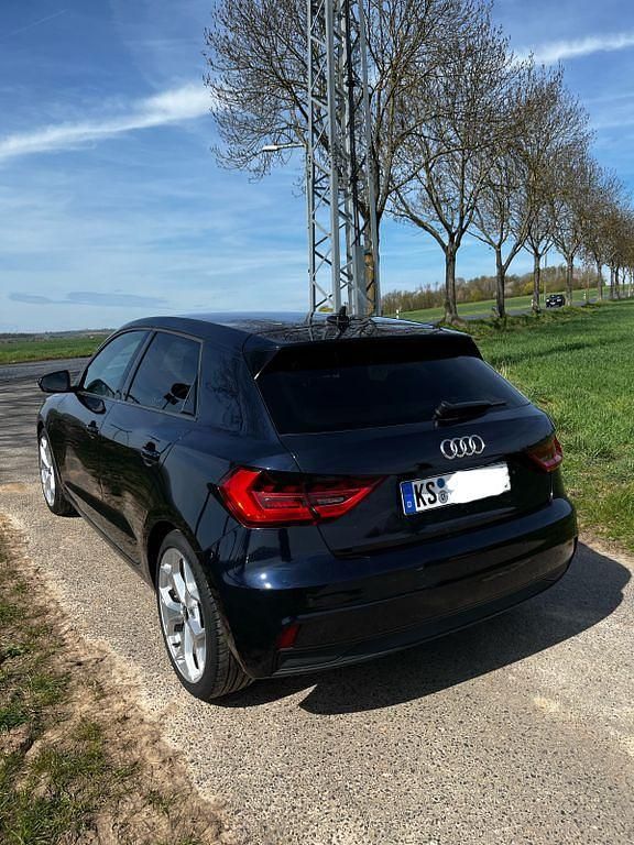 Gebraucht Audi A1 Sportback Ambiente 110 PS (80 kW) 2021 Blau Kleinwagen