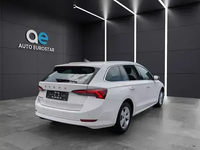 Gebraucht Skoda Octavia Style 116 PS (85 kW) 2024 Weiß Limousine