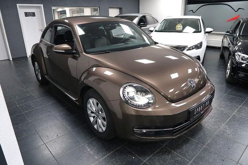 Gebraucht VW Beetle Design 160 PS (117 kW) 2014 Braun Kleinwagen