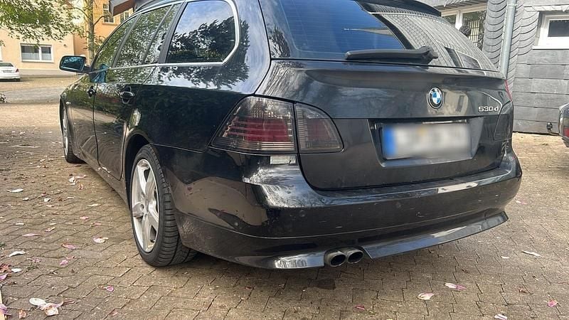 Gebraucht BMW 530 218 PS (160 kW) 2005 Schwarz Kombi
