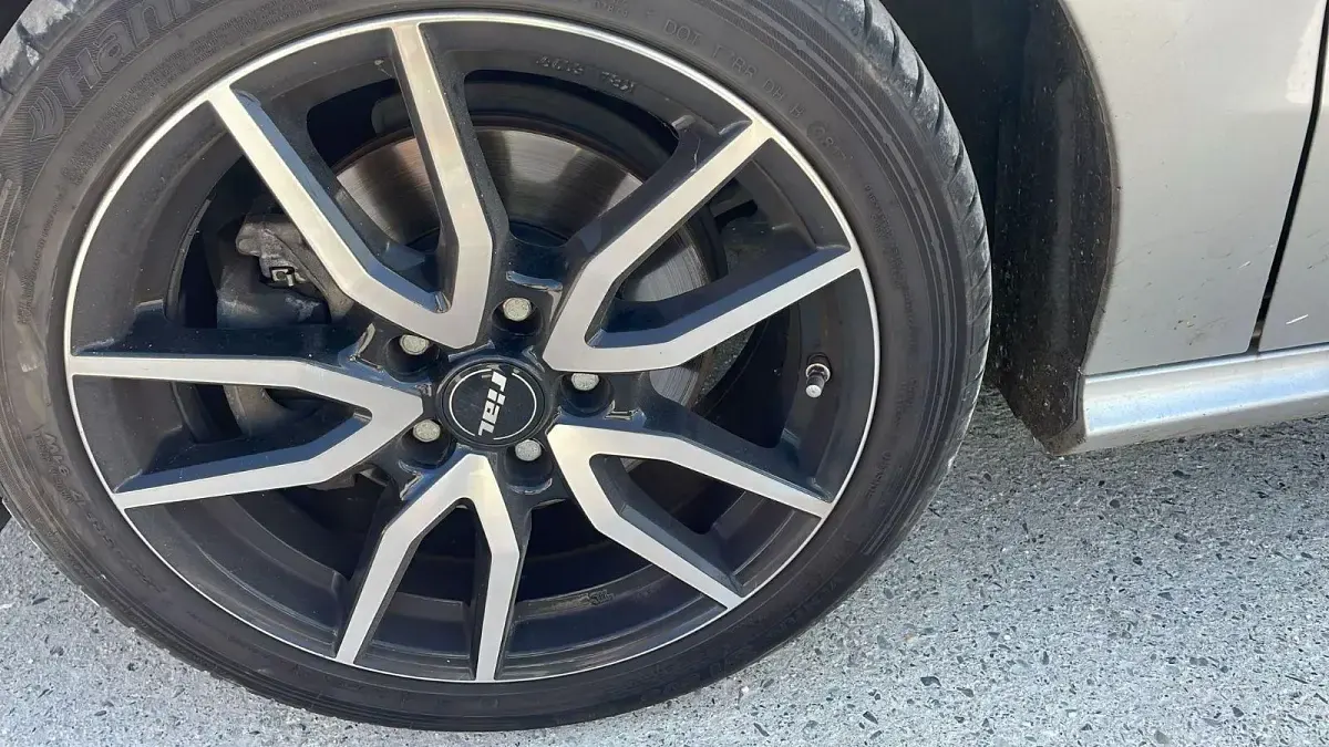 Gebraucht Mercedes B180 122 PS (89 kW) 2017 Grau Kleinwagen