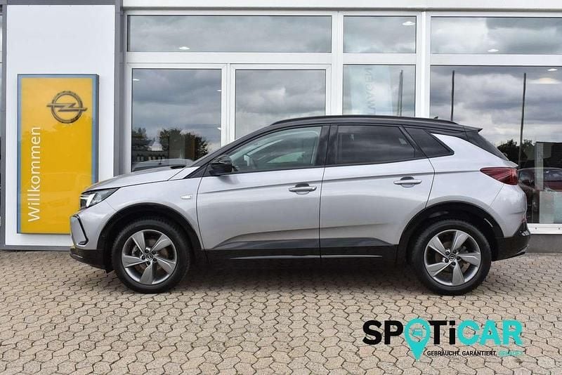 Quarzsilber Gebraucht 2024 Opel Grandland X SUV | 23.950 € (Guter Preis) - Bild 1/4