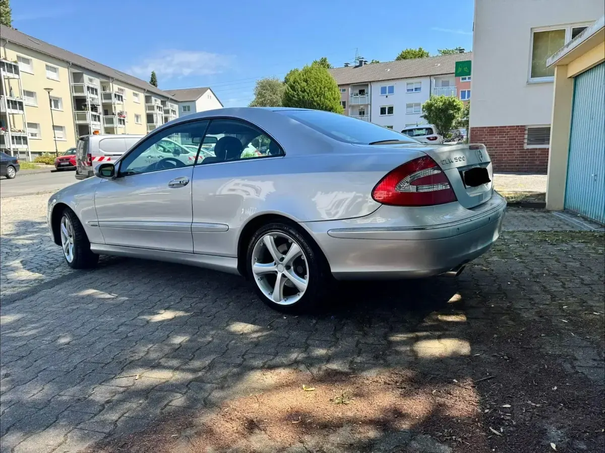 Gebraucht Mercedes CLK500 Elegance 306 PS (225 kW) 2005 Silber Coupé