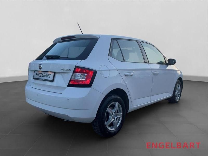 Gebraucht Skoda Fabia Style 90 PS (66 kW) 2015 Weiss Kleinwagen