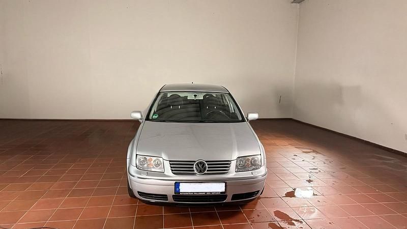 Gebraucht VW Bora 102 PS (75 kW) 2002 Silber Limousine