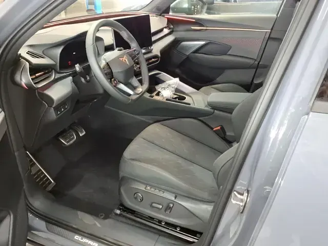 Neu Cupra Terramar VZ 265 PS (194 kW) 2026 Grau SUV