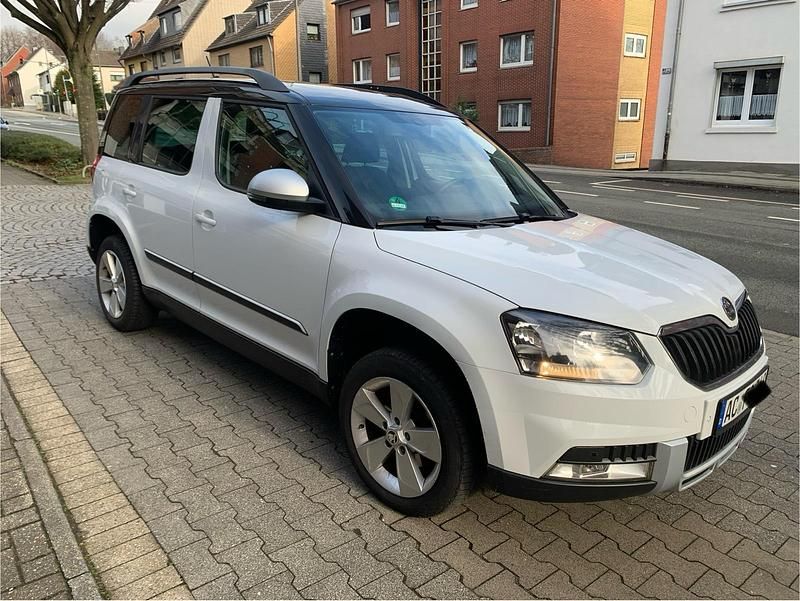 Gebraucht Skoda Yeti 105 PS (77 kW) 2015 Weiß SUV