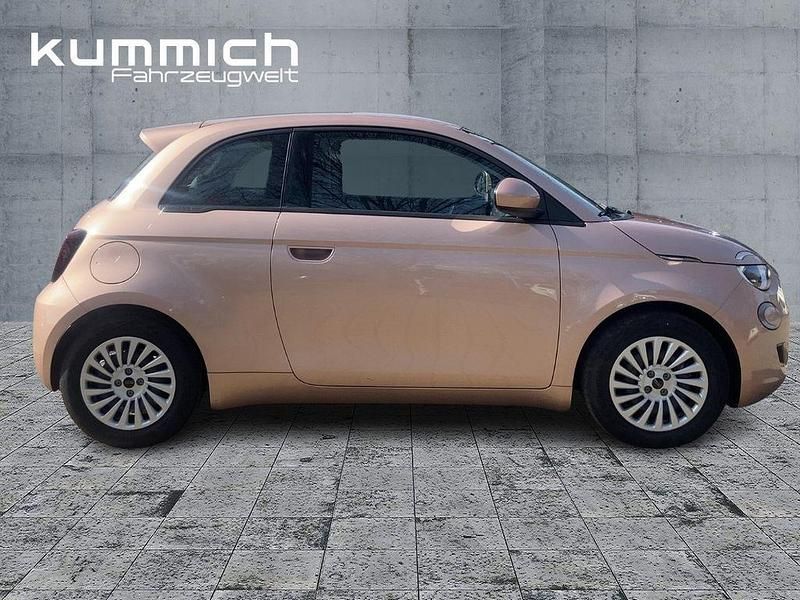 Gebraucht Fiat 500e 86 kW (117 PS) 2023 Rot Limousine